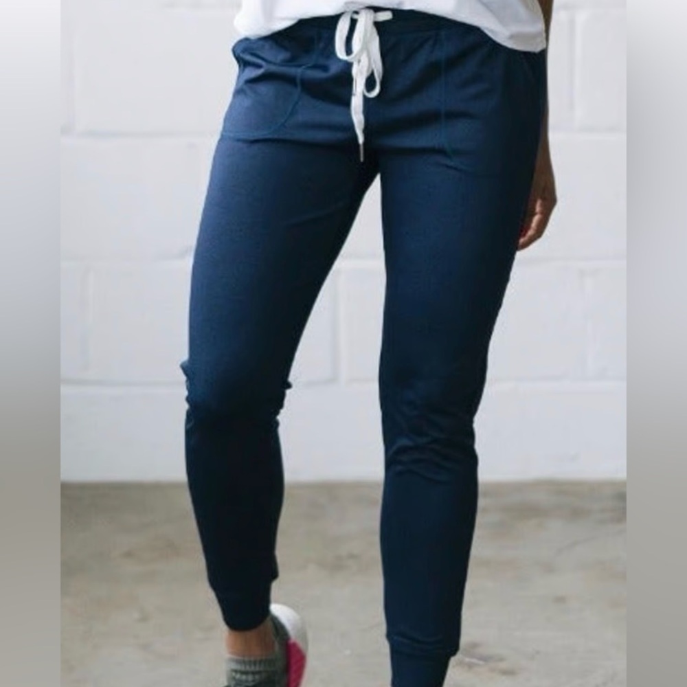 Zyia Active Navy Cozy Joggers-size S